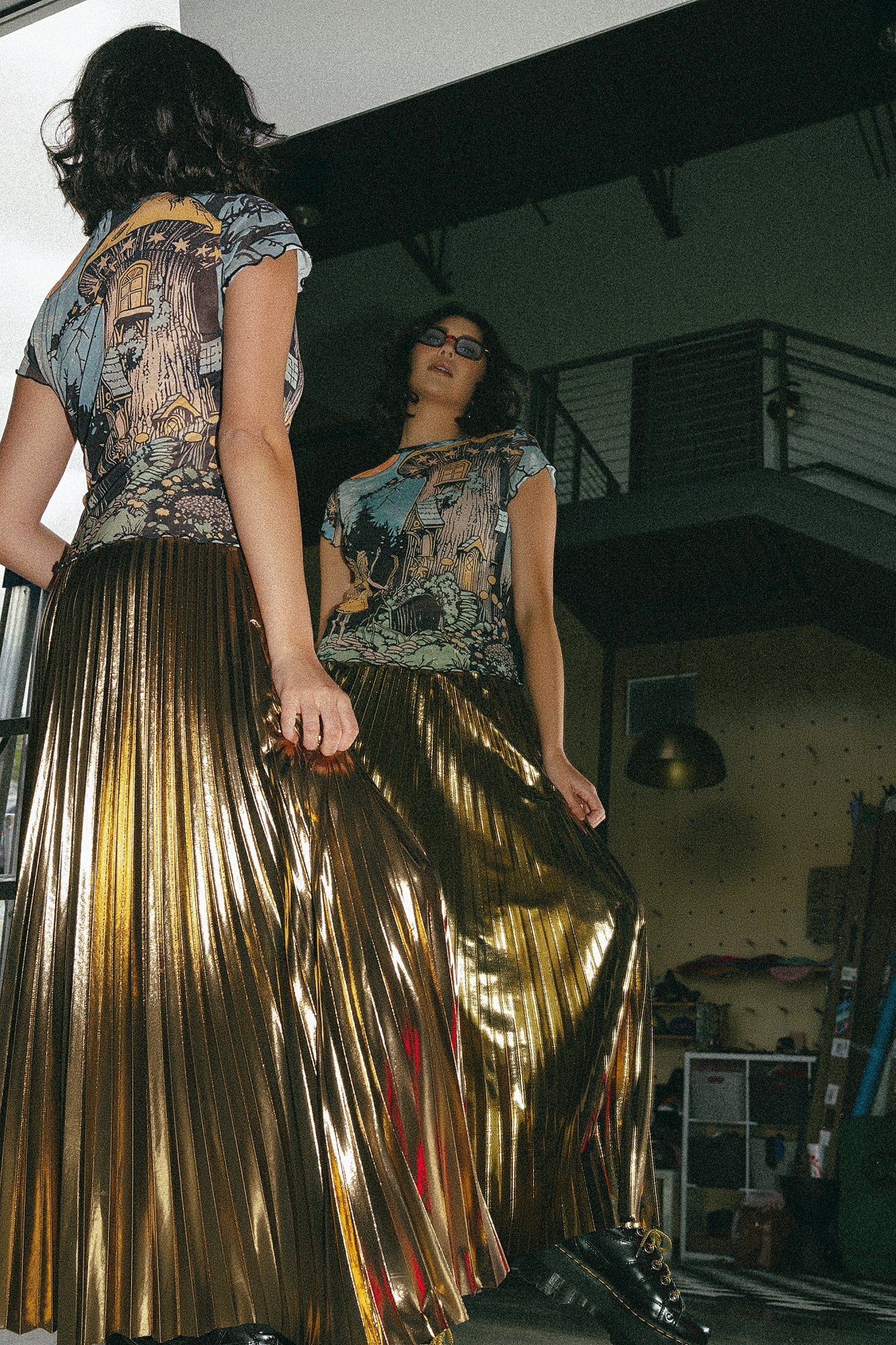 Metallic Pleated Midi Skirt in 24 Karat Gold – Dressed in Lala
