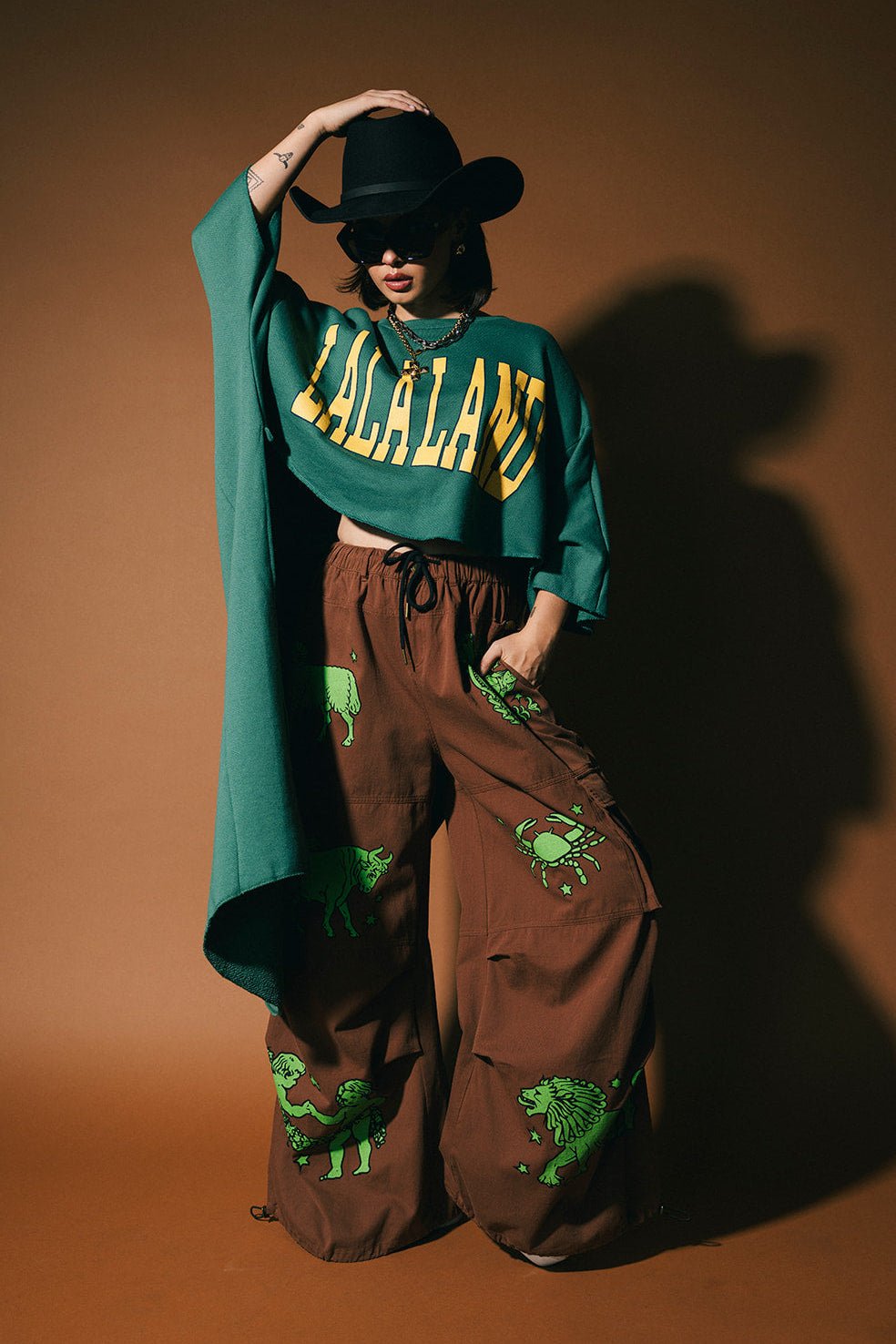 Grunge Glory Hi - Lo Lalaland Sweatshirt - Dressed in Lala