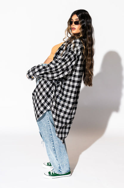 Zuri Oversized Grunge Flannel in Half + Half Mocha and Black
