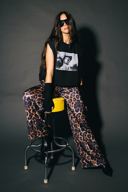 She Remembered Who She Was Cropped Cutoff Sweatshirt