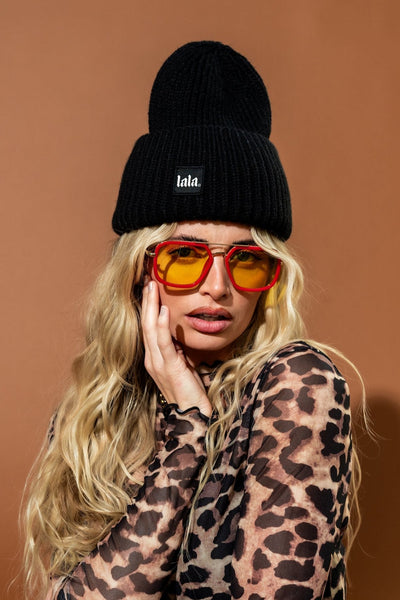 Grunge Chic Label Beanie in Black – Dressed in Lala