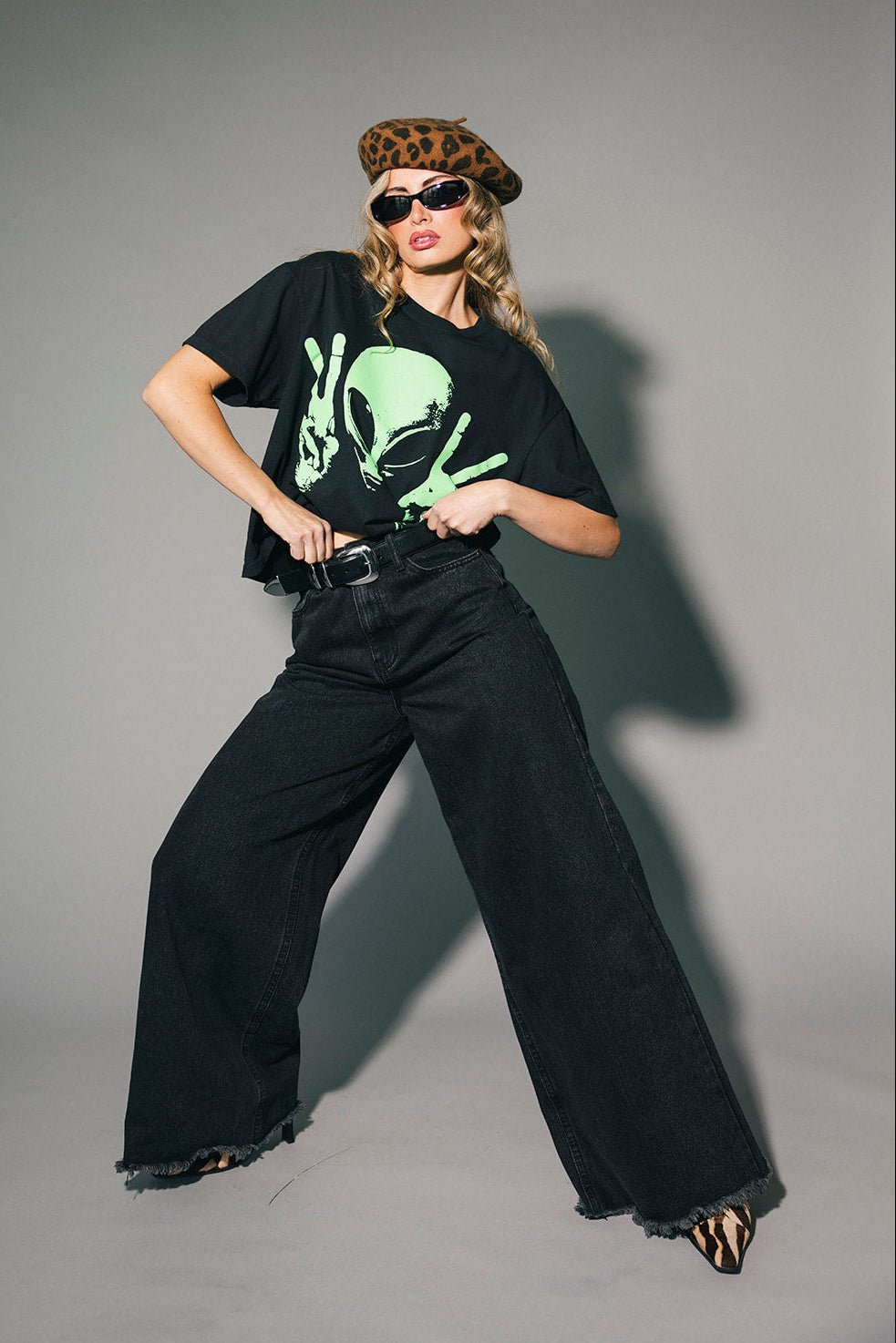 I Come in Peace Alien Boxy Tee - Dressed in Lala
