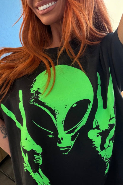 I Come in Peace Alien Boxy Tee - Dressed in Lala