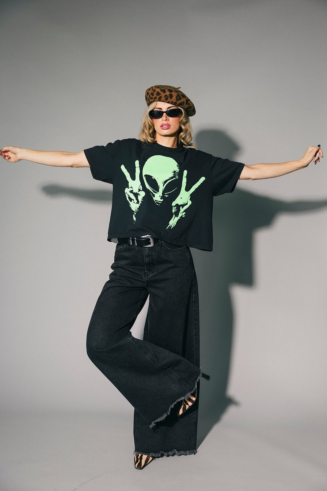 I Come in Peace Alien Boxy Tee - Dressed in Lala