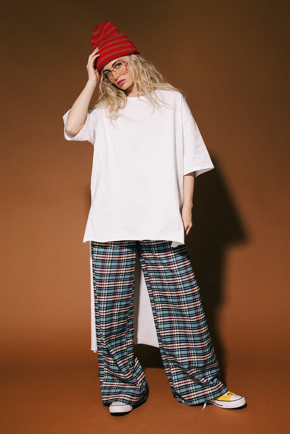 Indie Sleaze Hi - Lo Tee - Dressed in Lala