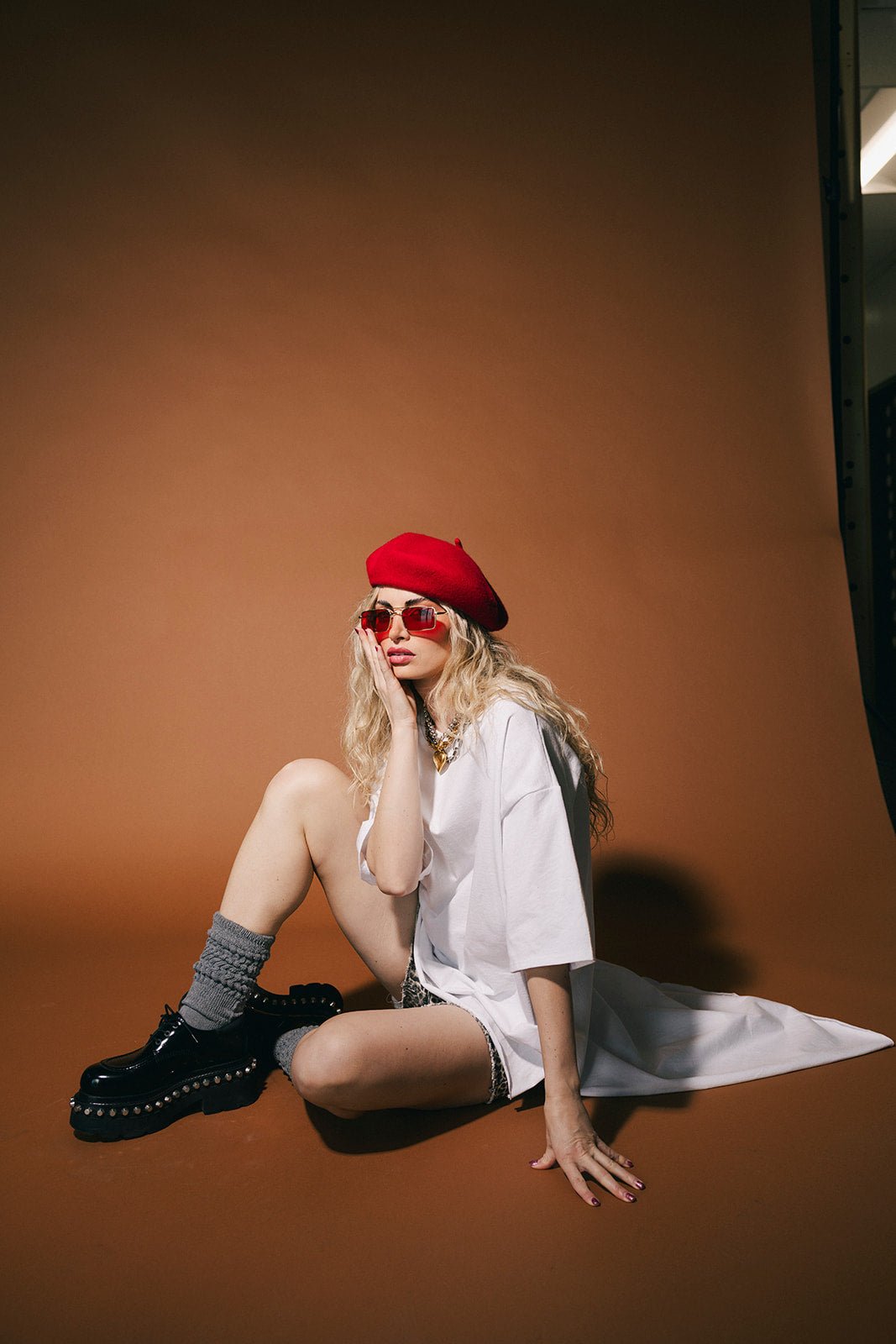 Indie Sleaze Hi - Lo Tee - Dressed in Lala