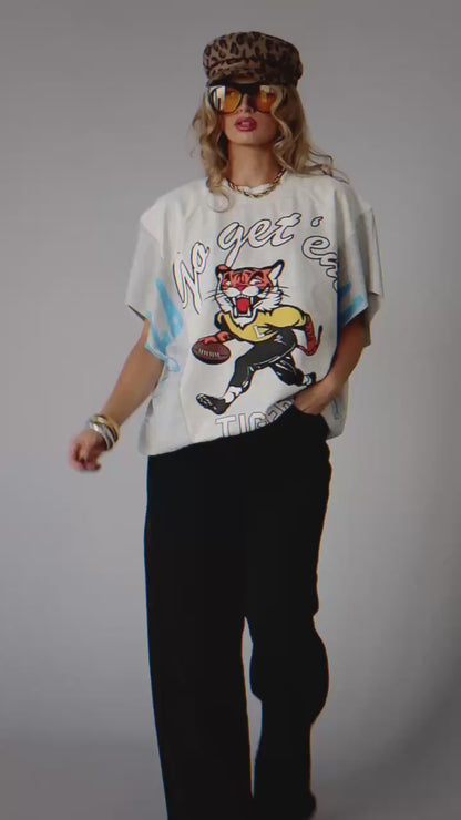 Go Get Em Split Muscle Tee