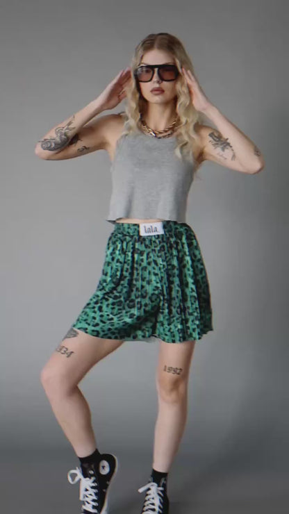 Total Knock Out Pleated Boxer Shorts in Emerald Leopard