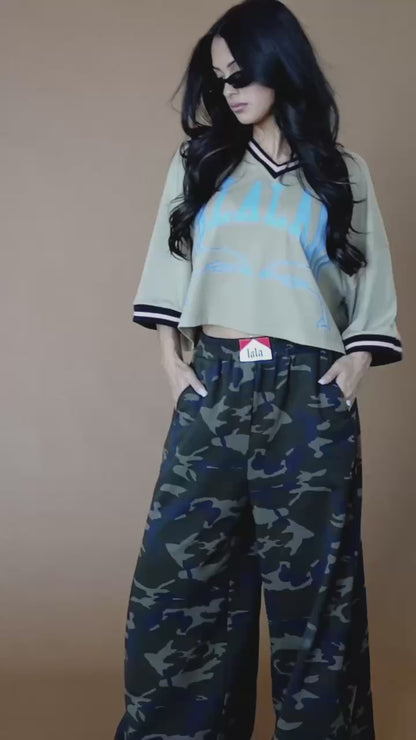 Lalaland Living Cropped Dolphin Jersey