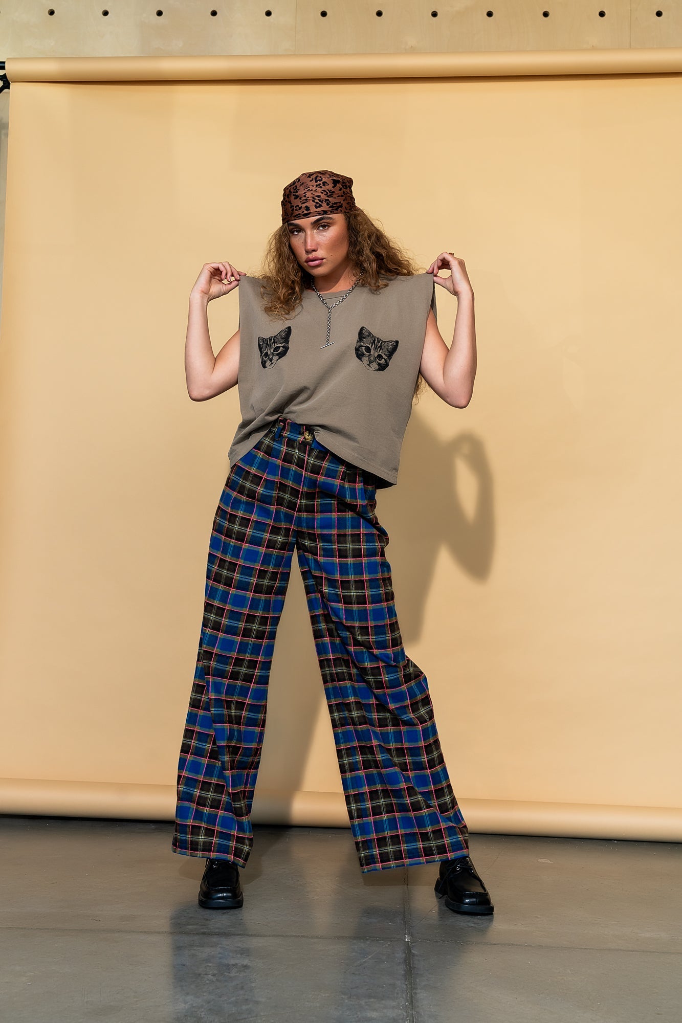 Show Me Your Kitties Muscle Tee in Chai - Dressed in Lala