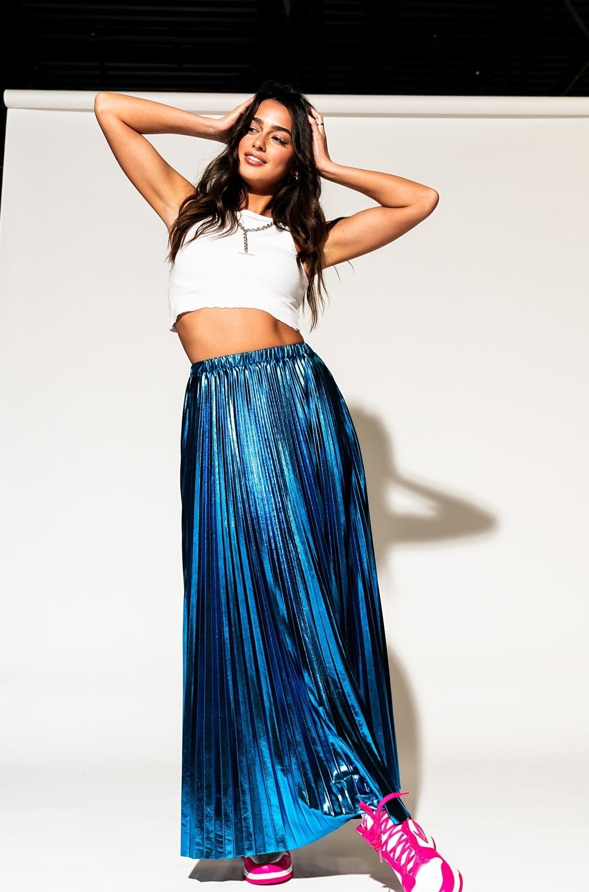 Metallic pleated 2024 midi skirt blue